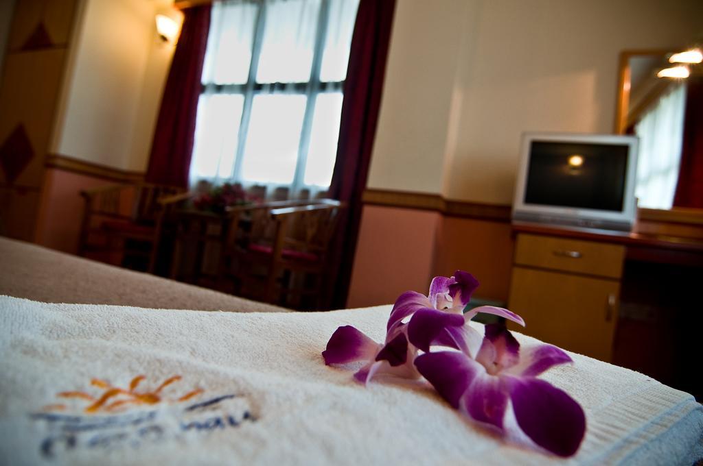 Flora Place Hotel Κότα Μπάρου Εξωτερικό φωτογραφία